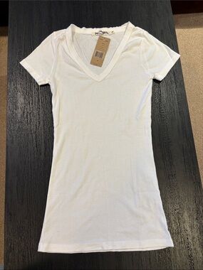 Michael Stars White Slim V-Neck Short Sleeve Tee